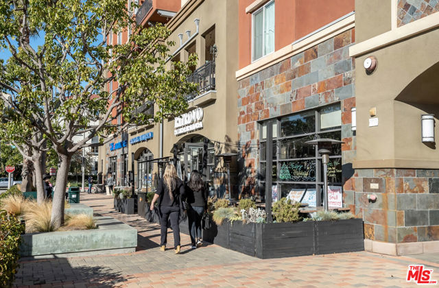 2 Bed Home for Sale in Playa Vista, California