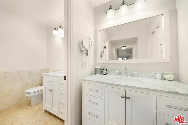 2 Bed Home for Sale in Playa del Rey, California