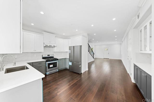 7 Bed Home for Sale in Los Angeles, California