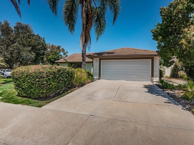 2696 Olympia Dr