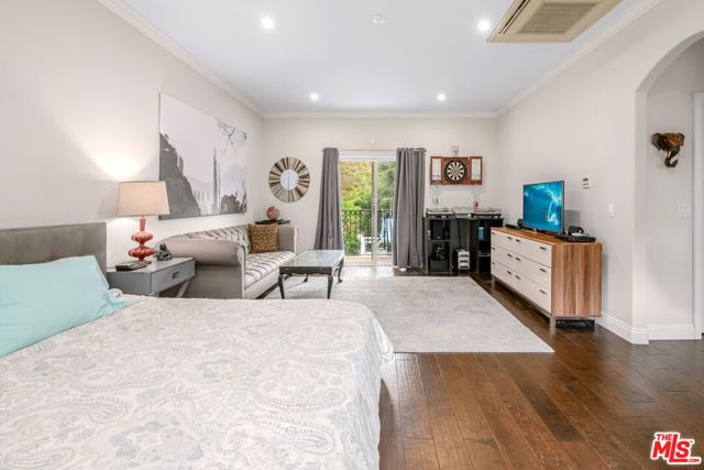 4 Bed Home for Sale in Sherman Oaks, California