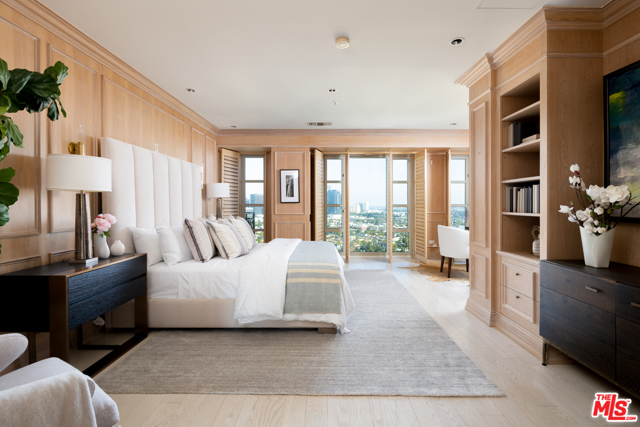 2 Bed Home for Sale in Los Angeles, California