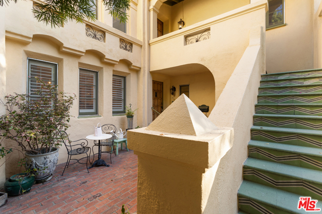  Income Home for Sale in Beverly Hills, California