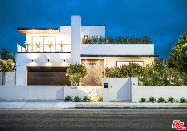 Photo of 1210 MORNINGSIDE Way, Venice, CA 90291