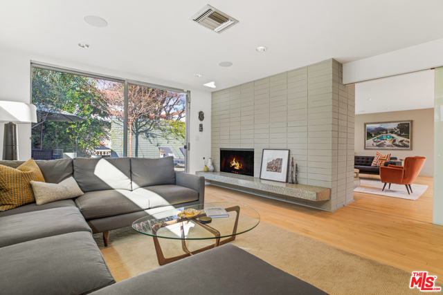 4 Bed Home for Sale in Los Angeles, California