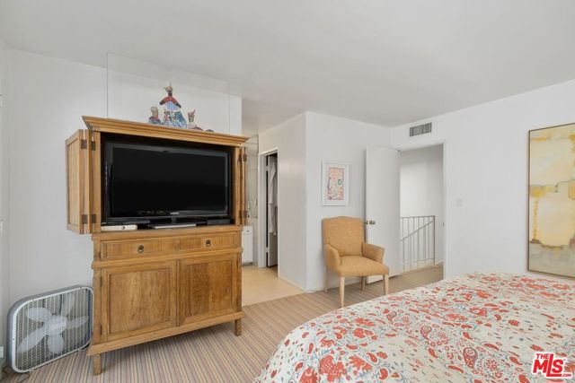 3 Bed Home for Sale in Los Angeles, California