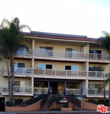 1707 Pacific Coast Highway, Hermosa Beach, California 90254, 1 Bedroom Bedrooms, ,1 BathroomBathrooms,Residential,Sold,Pacific Coast Highway,16167824