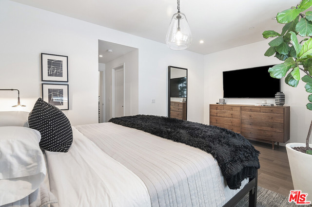 3 Bed Home for Sale in Los Angeles, California