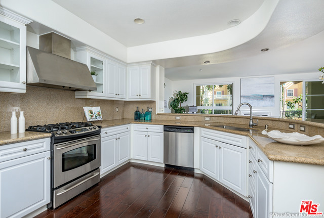 2 Bed Home for Sale in Playa Vista, California