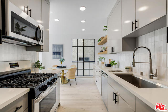 3 Bed Home for Sale in Los Angeles, California