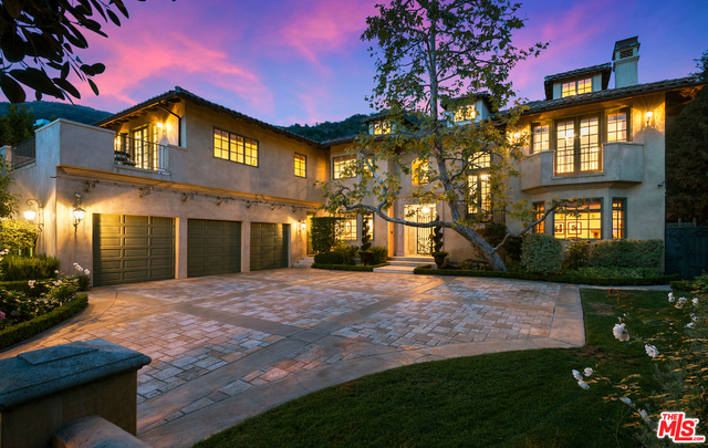 Photo of 1466 BIENVENEDA Avenue, Pacific Palisades, CA 90272