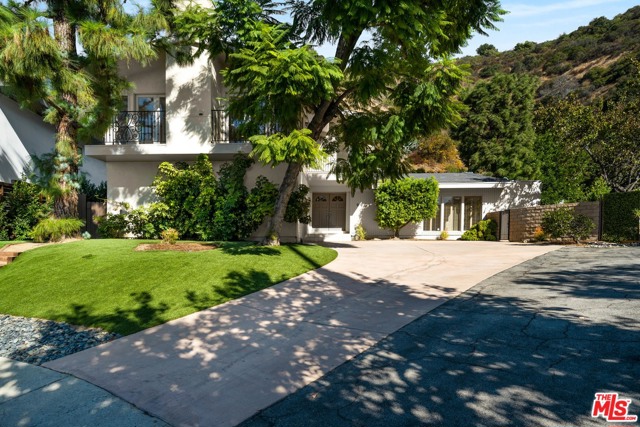 4 Bed Home for Sale in Beverly Hills, California