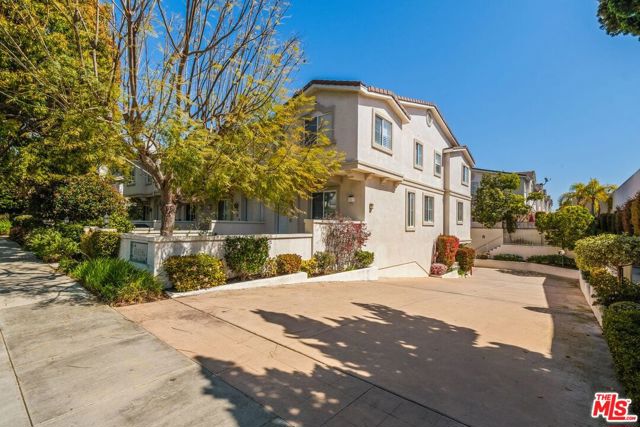 634 Meyer Lane, Redondo Beach, California 90278, 4 Bedrooms Bedrooms, ,2 BathroomsBathrooms,Residential,Sold,Meyer,21708520