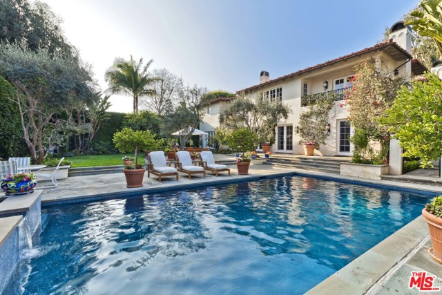 Photo of 325 Toyopa Drive, Pacific Palisades, CA 90272
