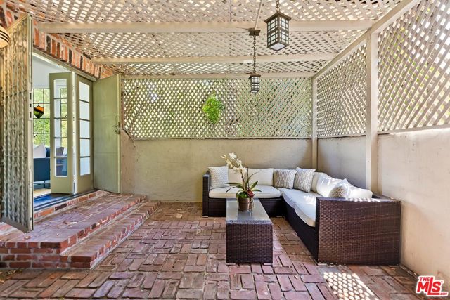 3 Bed Home for Sale in Los Angeles, California