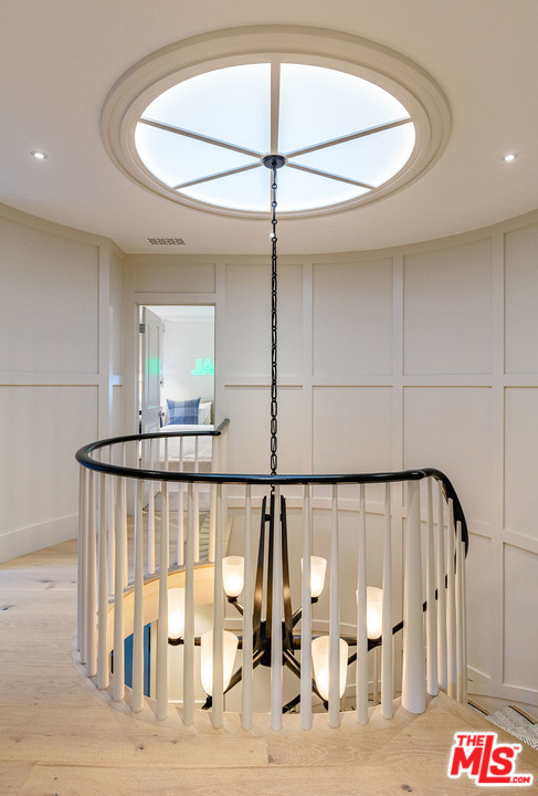 6 Bed Home for Sale in Los Angeles, California
