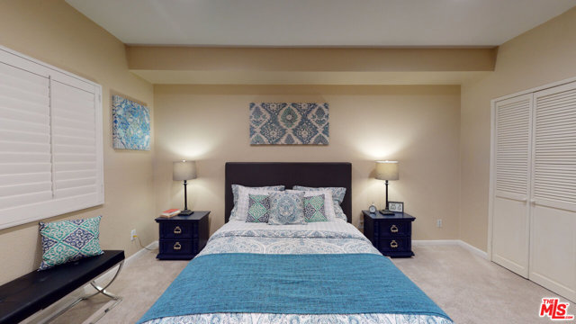 2 Bed Home for Sale in Sherman Oaks, California