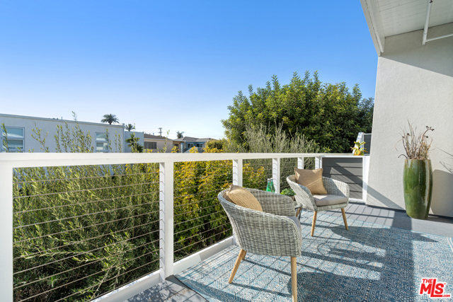 2 Bed Home for Sale in Santa Monica, California