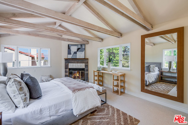 4 Bed Home for Sale in Los Angeles, California