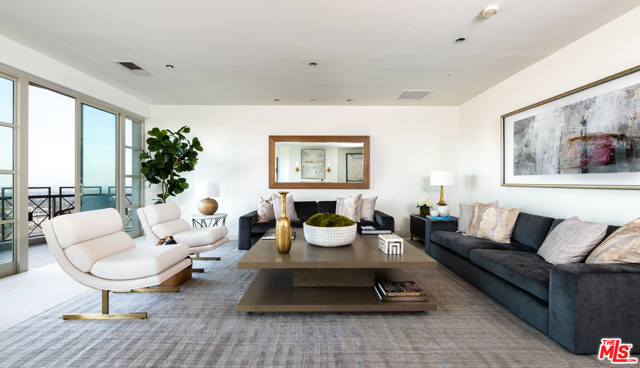 2 Bed Home for Sale in Los Angeles, California