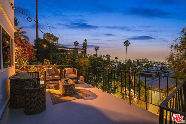 2 Bed Home for Sale in Los Angeles, California