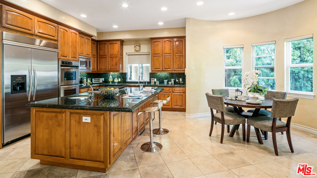 1617 CHESTNUT Avenue, Manhattan Beach, California 90266, 5 Bedrooms Bedrooms, ,4 BathroomsBathrooms,Residential,Sold,CHESTNUT,19510770