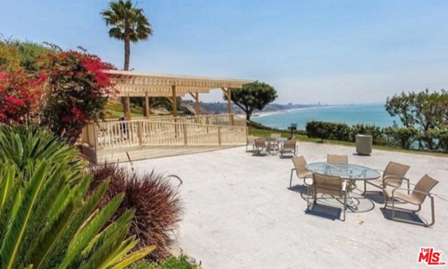 2 Bed Home for Sale in Pacific Palisades, California