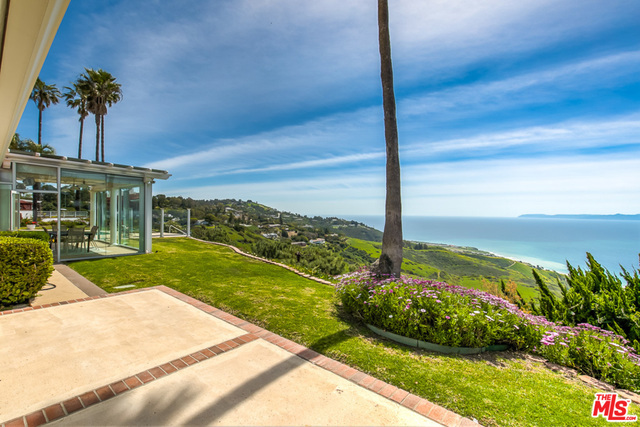 61 OCEANAIRE Drive, Rancho Palos Verdes, California 90275, 3 Bedrooms Bedrooms, ,3 BathroomsBathrooms,Residential,Sold,OCEANAIRE,19451576