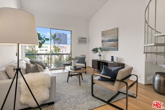 2 Bed Home for Sale in Los Angeles, California
