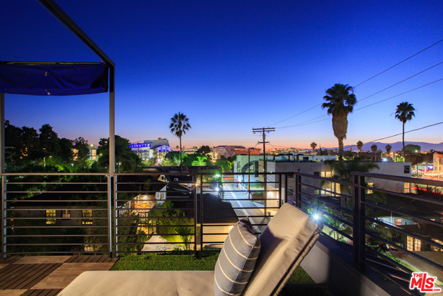 3 Bed Home for Sale in Venice, California