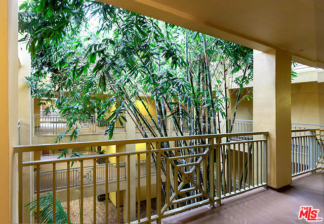 2 Bed Home for Sale in Los Angeles, California