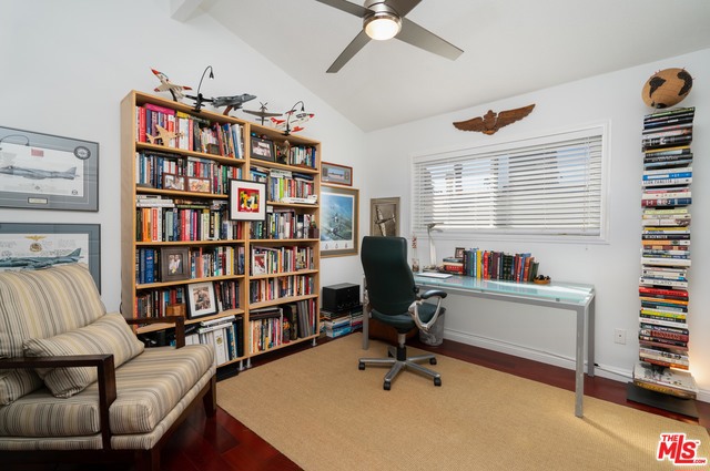 1708 ARMOUR Lane, Redondo Beach, California 90278, 3 Bedrooms Bedrooms, ,1 BathroomBathrooms,Residential,Sold,ARMOUR,18397296