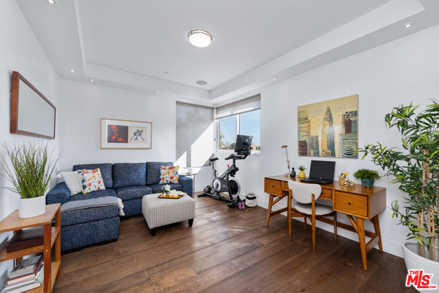 3 Bed Home for Sale in Los Angeles, California