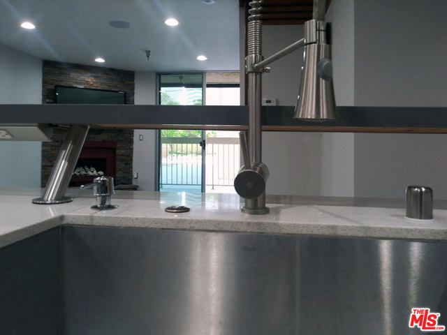 1 Bed Home for Sale in North Hollywood, California