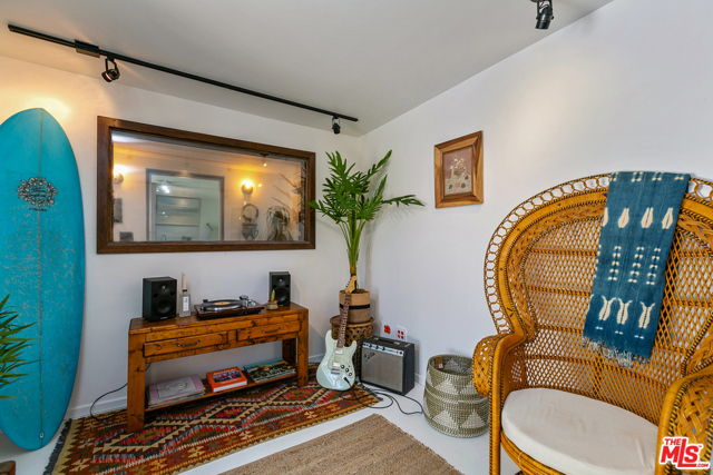 2 Bed Home for Sale in Los Angeles, California