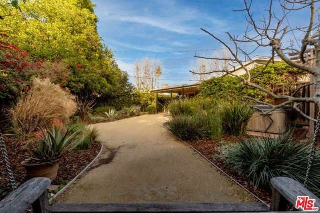 3 Bed Home for Sale in Valley Glen, California