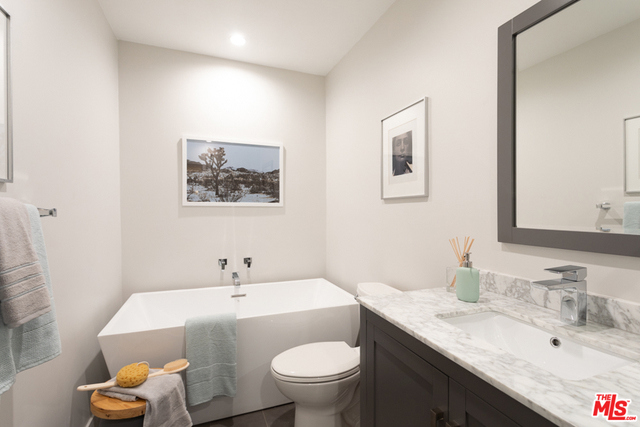1 Bed Home for Sale in West Hollywood, California