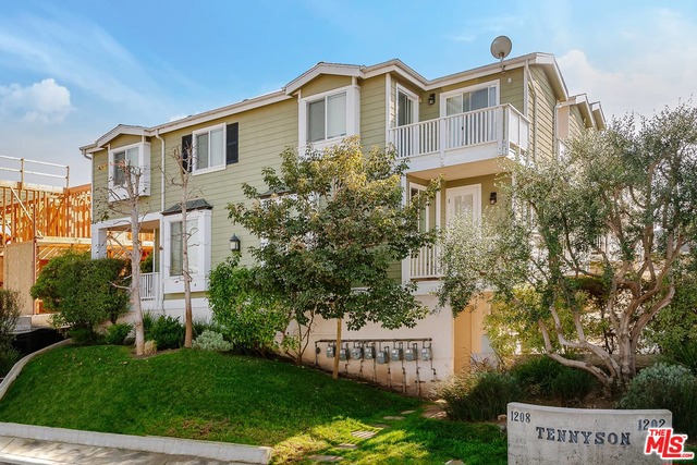 1208 TENNYSON Street, Manhattan Beach, California 90266, 3 Bedrooms Bedrooms, ,3 BathroomsBathrooms,Residential,Sold,TENNYSON,19429742