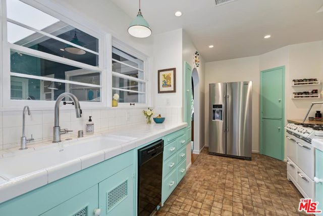 2 Bed Home for Sale in Los Angeles, California