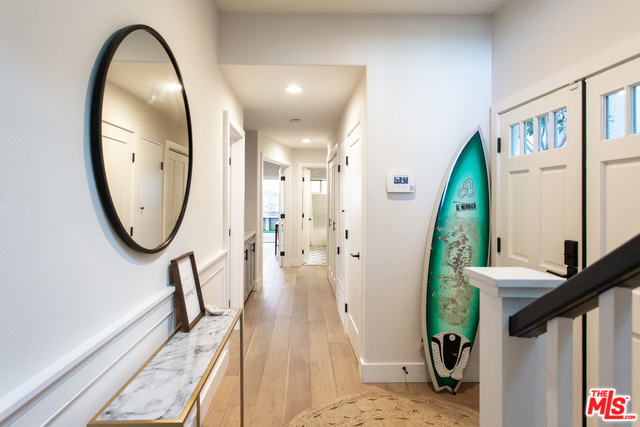 1246 19TH Street, Hermosa Beach, California 90254, 3 Bedrooms Bedrooms, ,2 BathroomsBathrooms,Residential,Sold,19TH,20568958