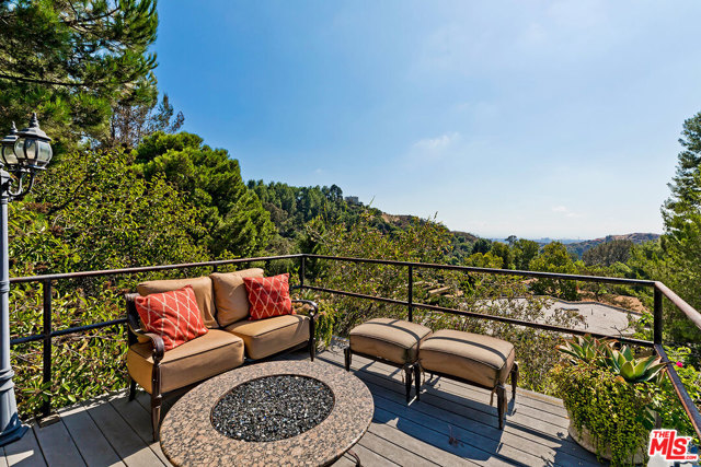 5 Bed Home for Sale in Beverly Hills, California
