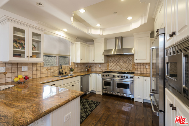 1908 CURTIS Avenue, Redondo Beach, California 90278, 4 Bedrooms Bedrooms, ,3 BathroomsBathrooms,Residential,Sold,CURTIS,17248288