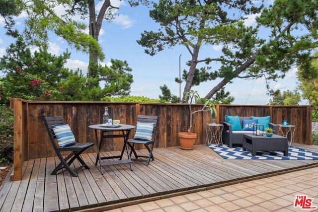 26431 DUNWOOD Road, Rolling Hills Estates, California 90274, 4 Bedrooms Bedrooms, ,2 BathroomsBathrooms,Residential,Sold,DUNWOOD,20588554