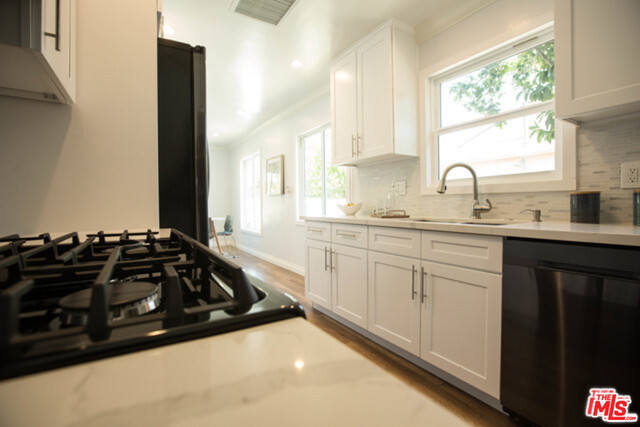 3 Bed Home for Sale in Encino, California