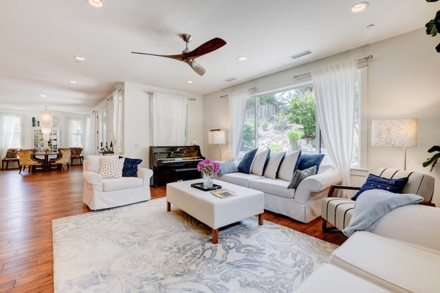 1910 Lake Dr