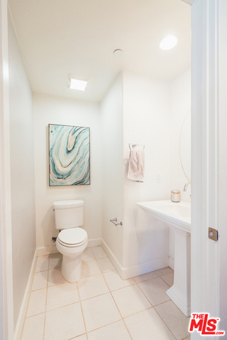 3 Bed Home for Sale in Sherman Oaks, California