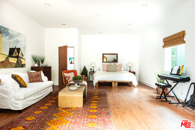 4 Bed Home for Sale in Venice, California