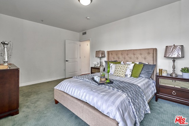 3 Bed Home for Sale in Los Angeles, California