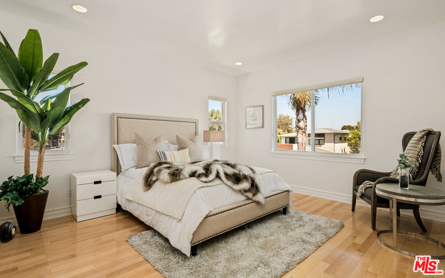 1617 CHESTNUT Avenue, Manhattan Beach, California 90266, 5 Bedrooms Bedrooms, ,4 BathroomsBathrooms,Residential,Sold,CHESTNUT,19510770