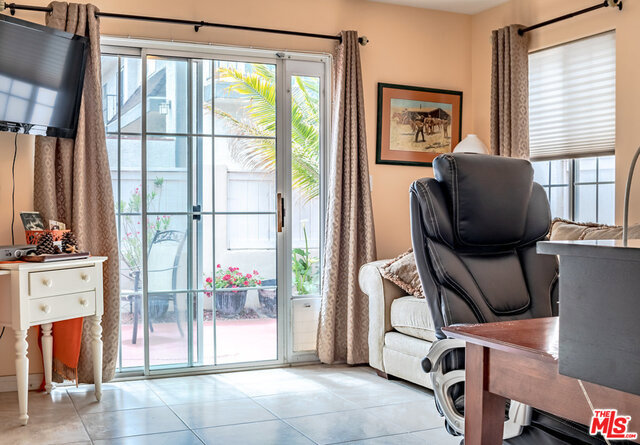 209 JUANITA Avenue, Redondo Beach, California 90277, 3 Bedrooms Bedrooms, ,2 BathroomsBathrooms,Residential,Sold,JUANITA,18363116